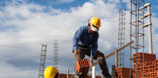 La actividad industrial y de la construcción sufrieron sendas caídas del 2,8% interanual en abril