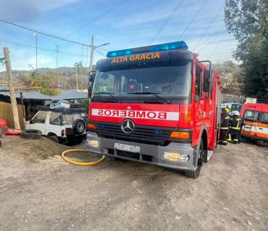 Un joven de 19 años falleció en el incendio de una vivienda en barrio Don Bosco