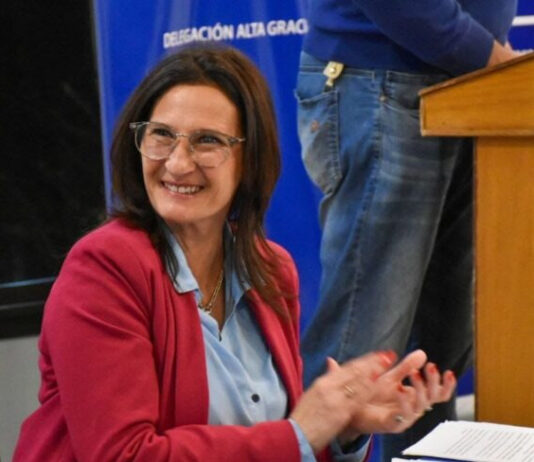 Amalia Vagni aseguró que «el peronismo metió la cola» en el debate interno del radicalismo provincial