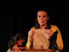 Una obra de teatro de objetos autobiográfica repasará en el Cañito Cultural el largo camino del exilio político