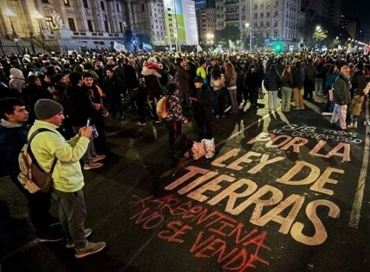 Tres de cada cuatro argentinos está en contra de la «extranjerización de la tierra» impulsada por el Gobierno