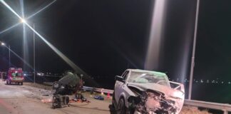 Un auto y una camioneta chocaron en el Camino de los Lecheros: fallecieron cuatro personas y otra resultó lesionada