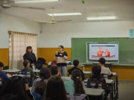 Realizaron un taller sobre gestión de emociones en la adolescencia en el IPET Juana Azurduy de Anisacate