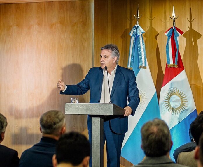 Martín Llaryora (X de Martín Llaryora) 01