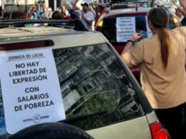 Caravana de periodistas protestó en la ciudad de Córdoba: “Cobramos por debajo de la línea de indigencia”