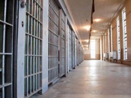 Elevan a juicio una causa por tortura y muerte de un detenido en Bouwer, con nueve penitenciarios imputados