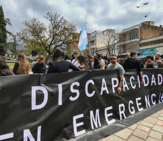 Discapacidad: el sector salió a la calle, pero LLA y sus aliados obstaculizaron la prórroga de la emergencia